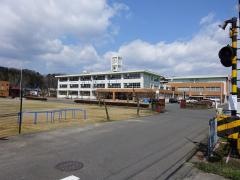 進徳小学校
