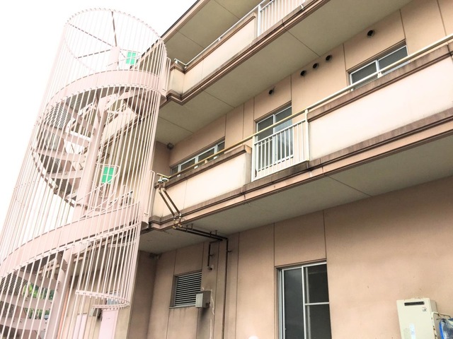 春の里 施設外観