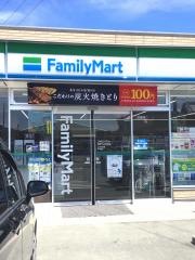 ファミリーマート　嬉野下之庄町店