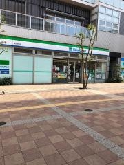 ファミリーマート　糀谷駅南口店
