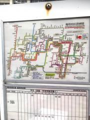 「つつじケ丘小学校前」バス停留所