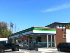 ファミリーマート　桔梗が丘西店