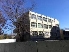 栄小学校