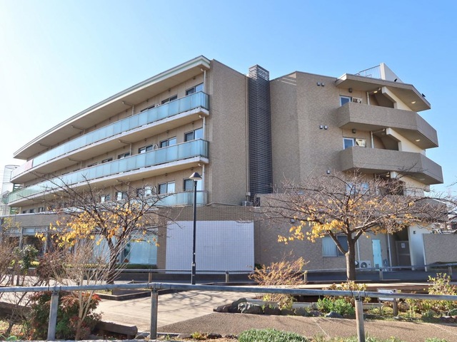 SOMPOケア　ラヴィーレ元住吉 施設外観