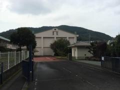 岡小学校