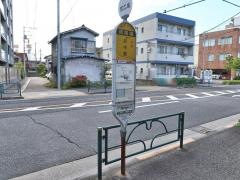 「競馬場前」バス停留所