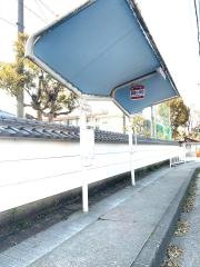 「都跡小学校」バス停留所
