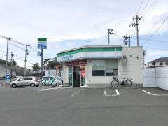 ファミリーマート　安養寺二丁目店