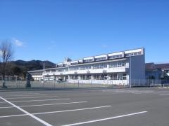 玉生小学校