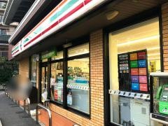 セブンイレブン　春日部市粕壁東3丁目店