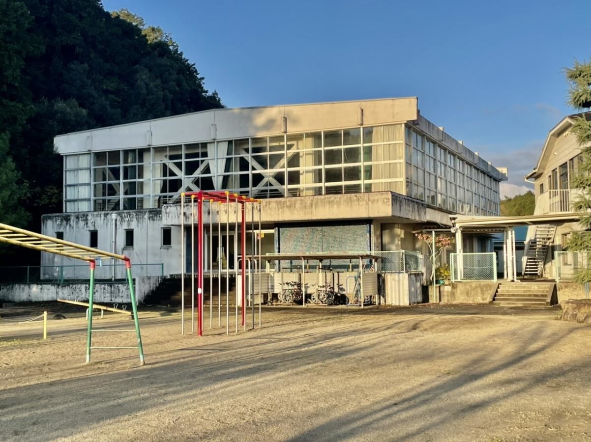 明合小学校