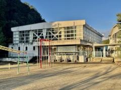 明合小学校
