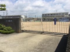 津田小学校
