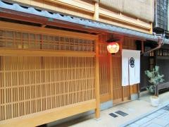 レストラン山地陽介