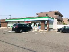 ファミリーマート　青山四丁目店