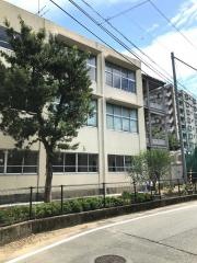 壷川小学校