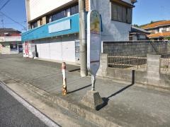 「小網」バス停留所