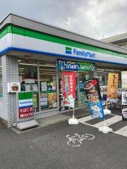 ファミリーマート　練馬桜台二丁目店