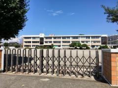 戸祭小学校