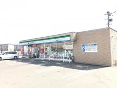 ファミリーマート　福岡南片江三丁目店