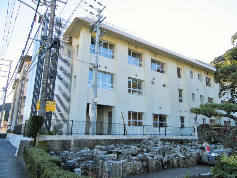 那智中学校