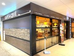 カフェ・ド・クリエ　シャポー市川店