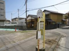 「馴柴小学校」バス停留所
