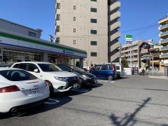 ファミリーマート　本陣通店