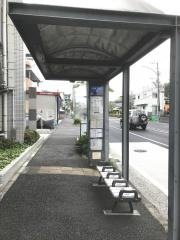 「上の前」バス停留所