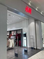 Ｈ＆Ｍ　イオンレイクタウンｍｏｒｉ店