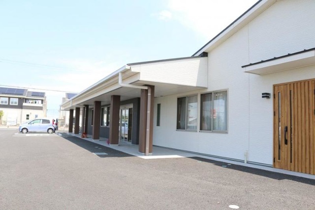 ウェルネス足崎 施設外観