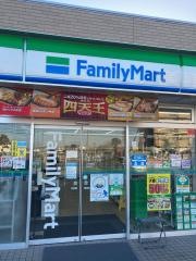 ファミリーマート　伊勢一之木北店