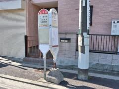 「住宅前(横浜市金沢区)」バス停留所