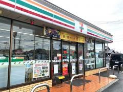 セブンイレブン　鈴鹿寺家町