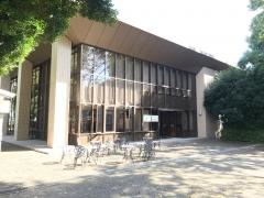 筑波学院大学附属図書館