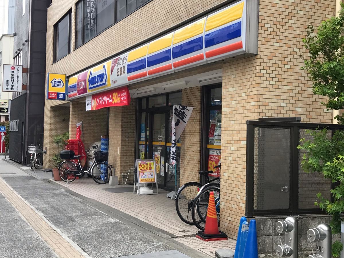 ミニストップ　千住仲町店の写真です。