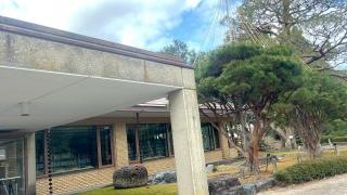 小松市立図書館