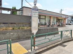 「諏訪神社前」バス停留所