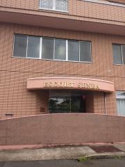 エスコート船場