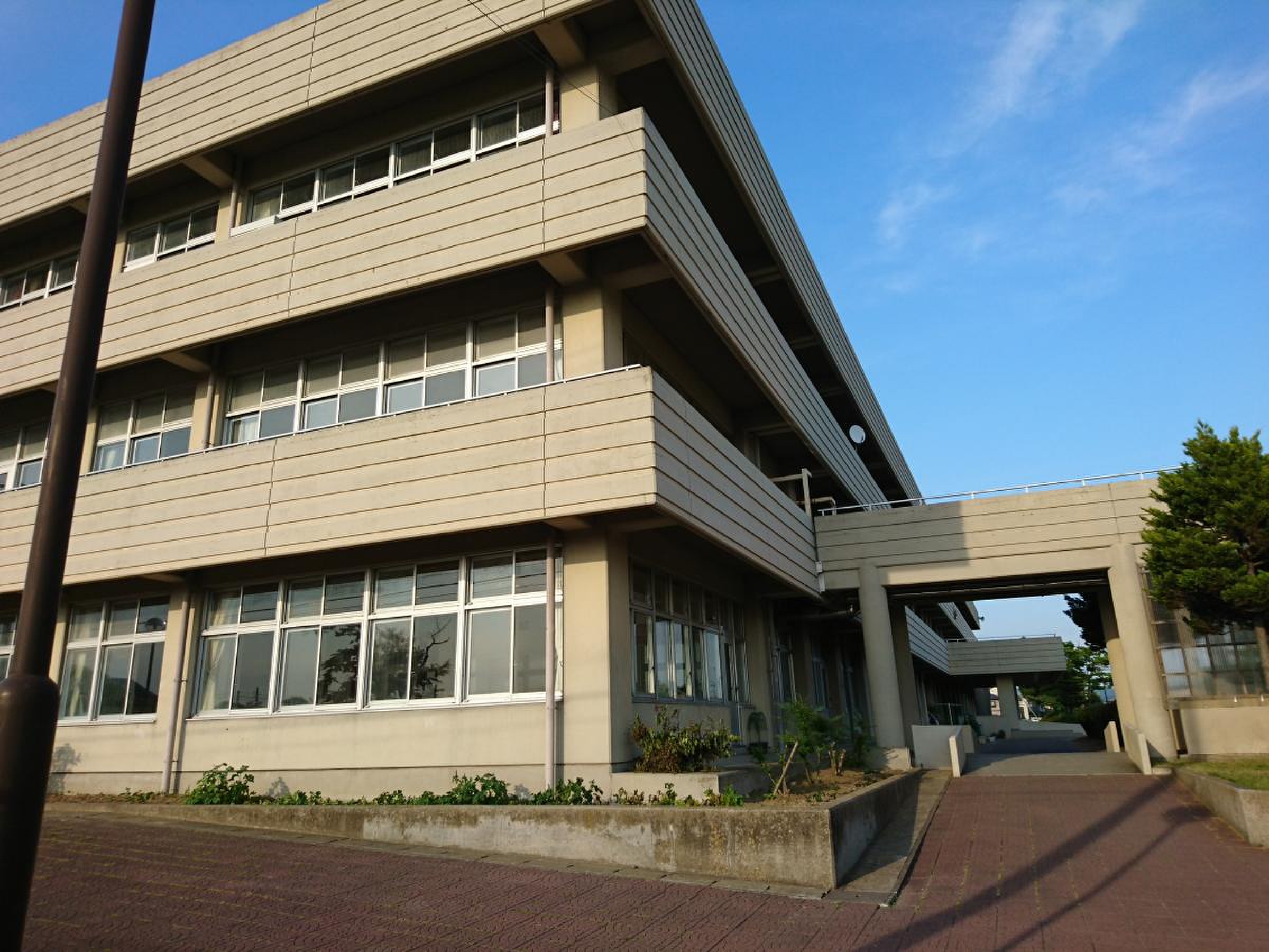 石巻 市立 青葉 中学校