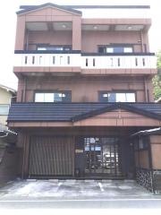 民宿あだち