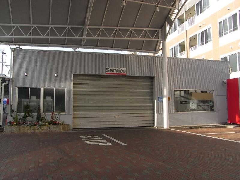 大阪日産大東店