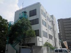 六本松学生交流会館