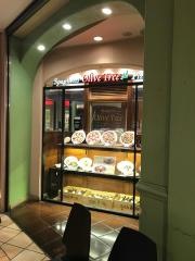 オリーブの木三軒茶屋店
