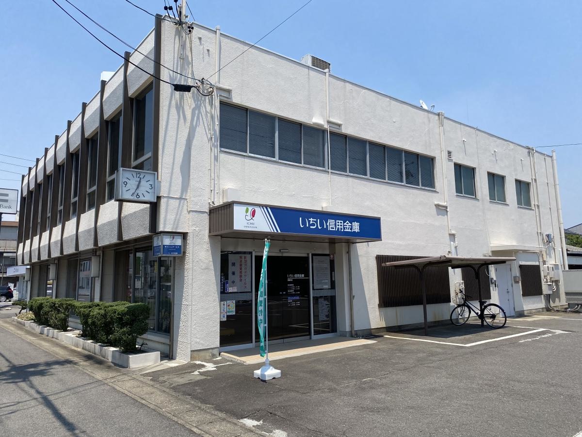 施設外観