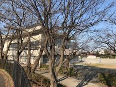 多摩市立諏訪中学校