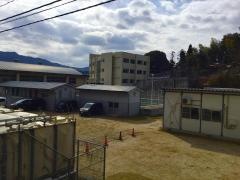 伴小学校