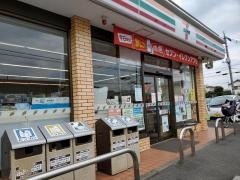 セブンイレブン　三郷戸ケ崎店