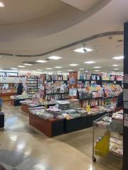 文教堂　登戸駅店