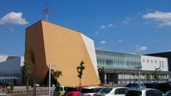 日進市立図書館